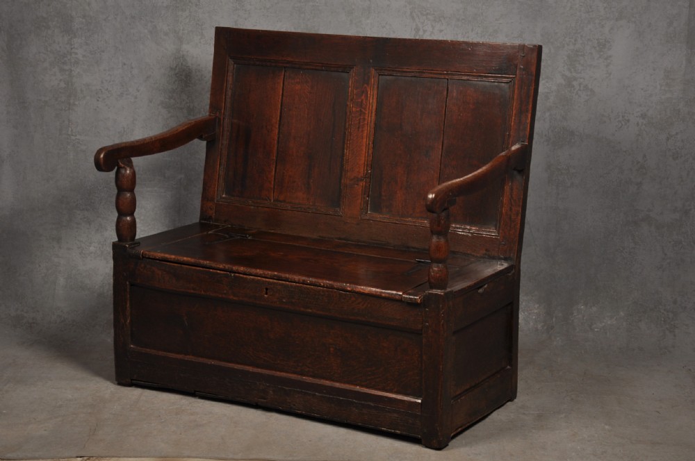 17th Century Oak Box Settle 