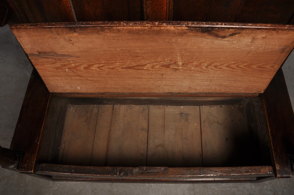 17th Century Oak Box Settle  View VII
