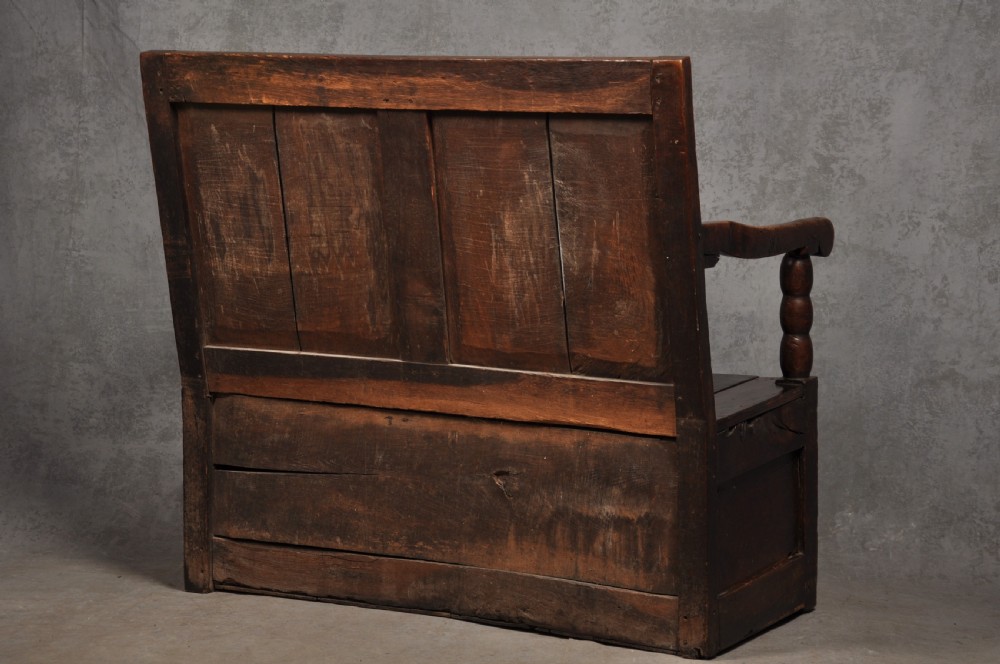 17th Century Oak Box Settle  View VIII