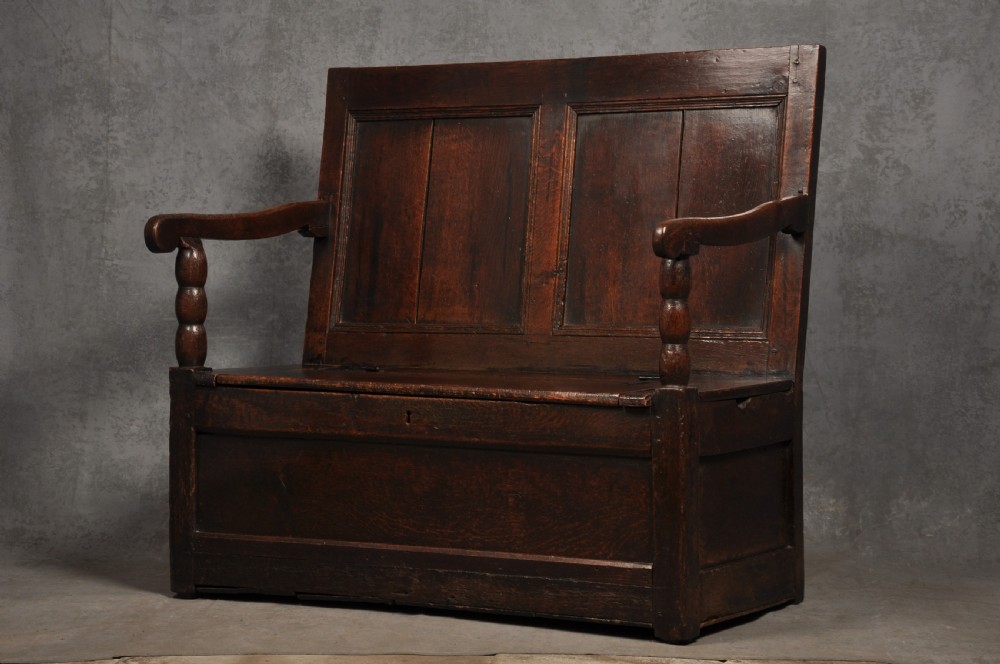 17th Century Oak Box Settle  View IX