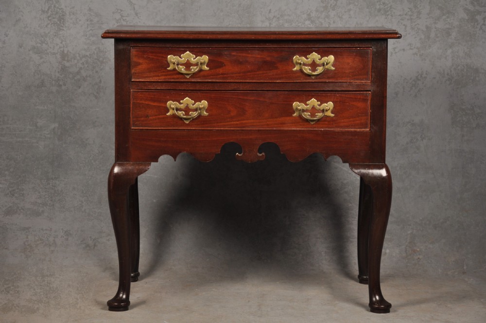 Fine Mid 18th Century Mahogany Lowboy