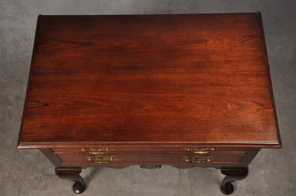 Fine Mid 18th Century Mahogany Lowboy View IV