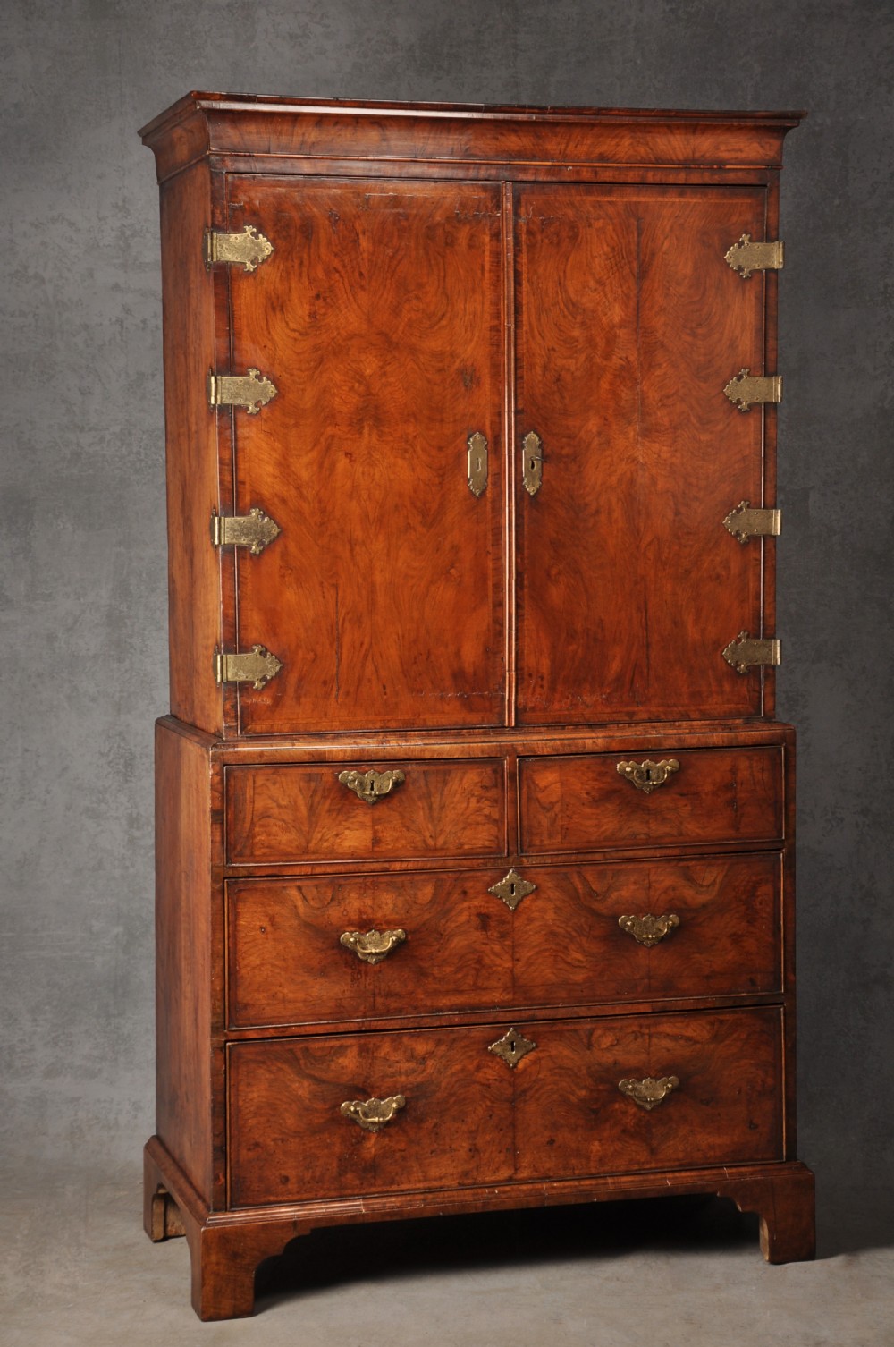 Fine Early 18th Century Walnut Cabinet On Chest View III