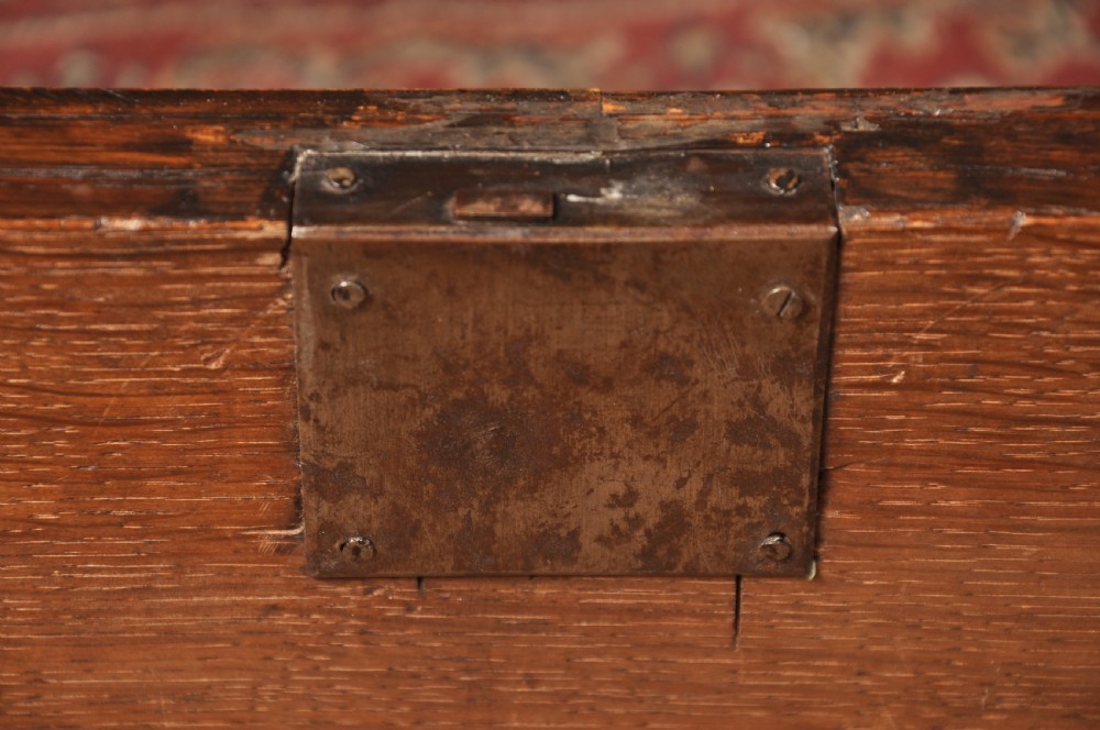Fine Early 18th Century Walnut Cabinet On Chest View XV