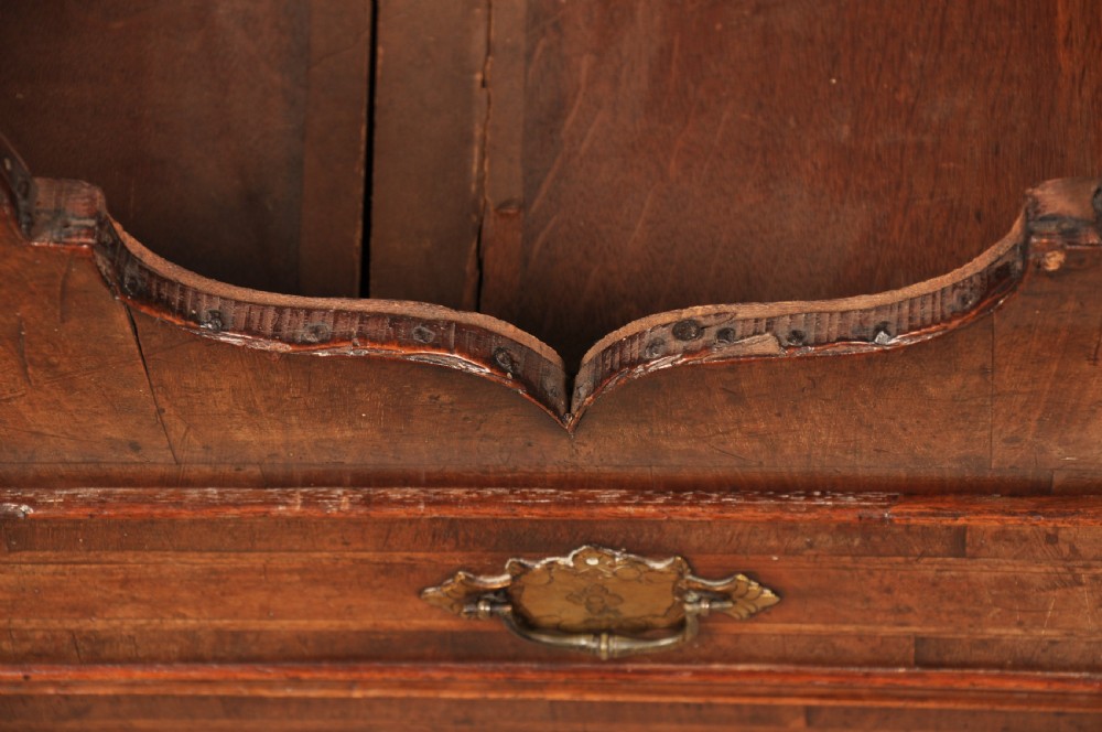 Fine Early 18th Century Walnut Chest On Stand View XII