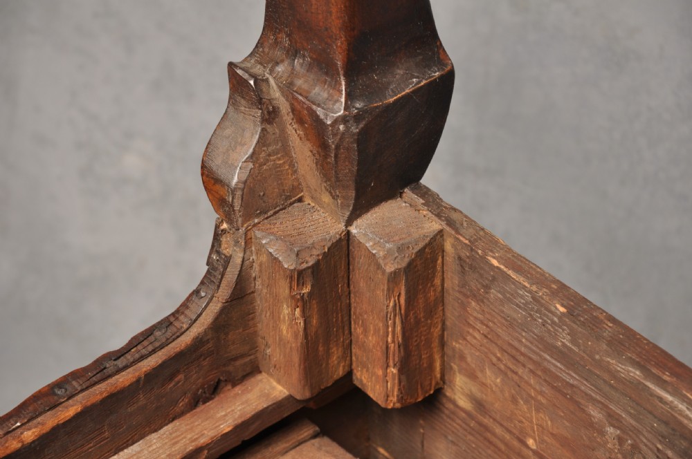 Fine Early 18th Century Walnut Chest On Stand View XV