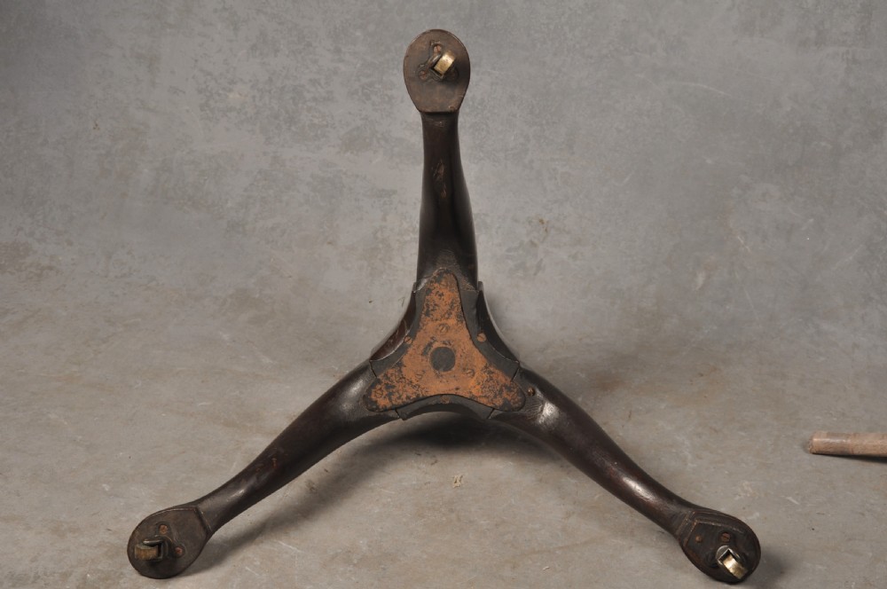 18th Century Mahogany Dumb Waiter  View VI