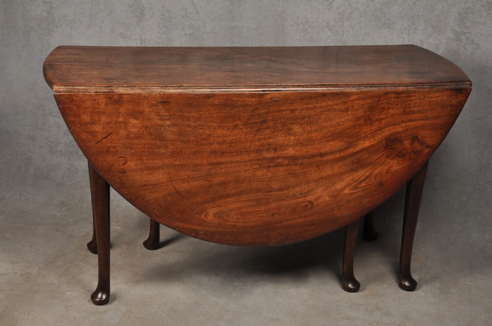 Fine 18th Century Mahogany Drop Leaf Table 