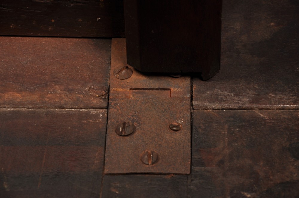 Fine 18th Century Mahogany Drop Leaf Table  View VI