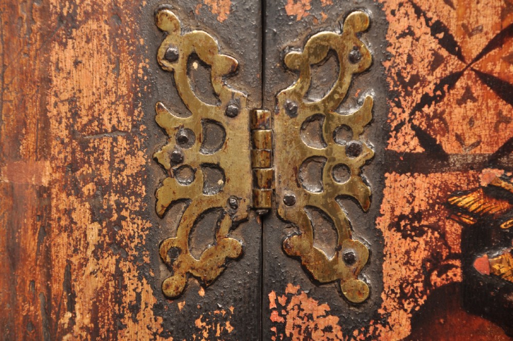 Early 18th Century Chinoiserie Corner Cupboard View VIII
