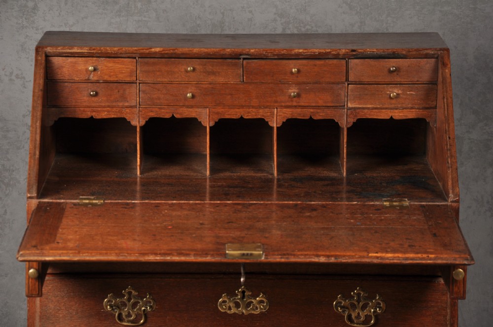 Small 18th Century Oak Bureau View VII