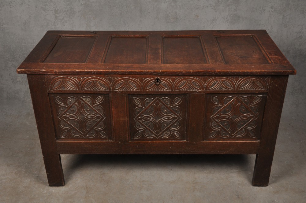17th Century Oak Coffer View IV