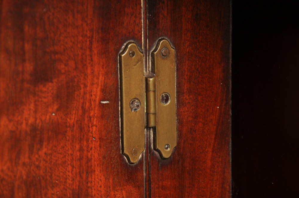 Fine 18th Century Mahogany Kneehole Desk View V