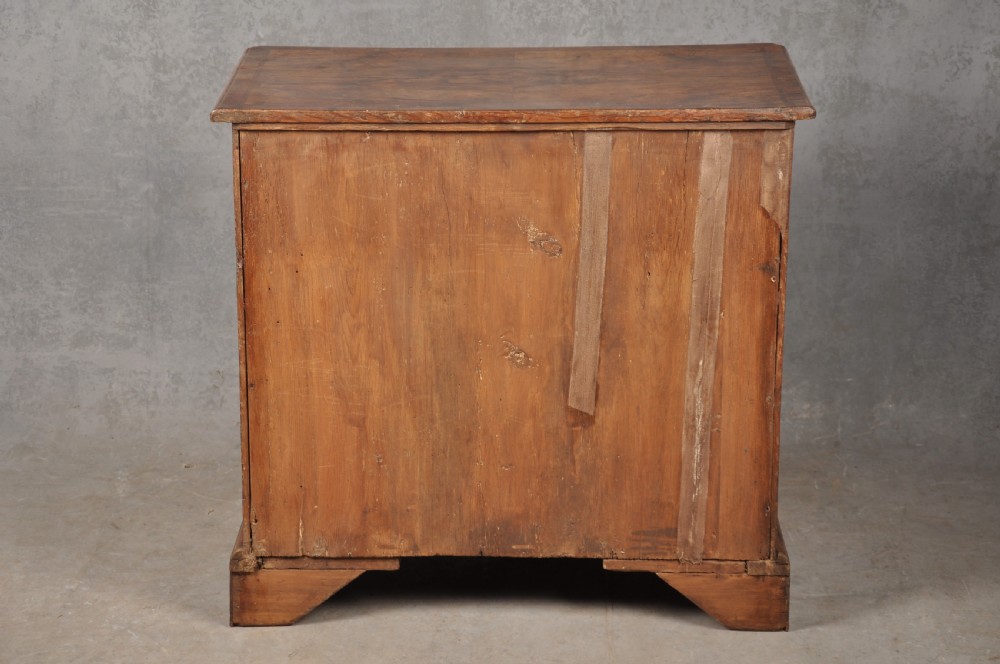 Small Early 18th Century Walnut Chest Of Drawers View XI