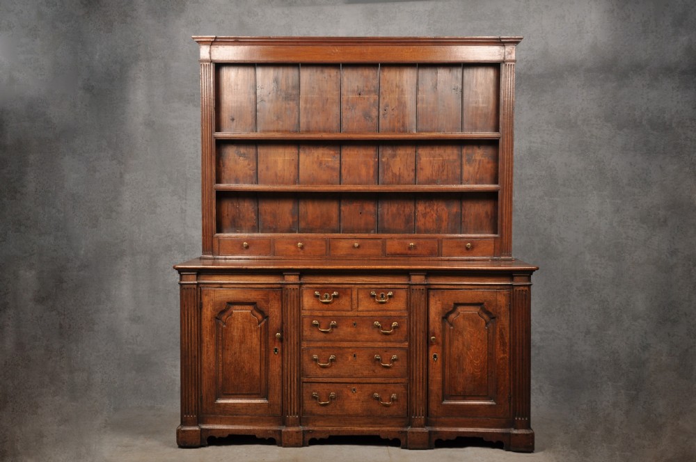 18th Century Oak Dresser  View XIII