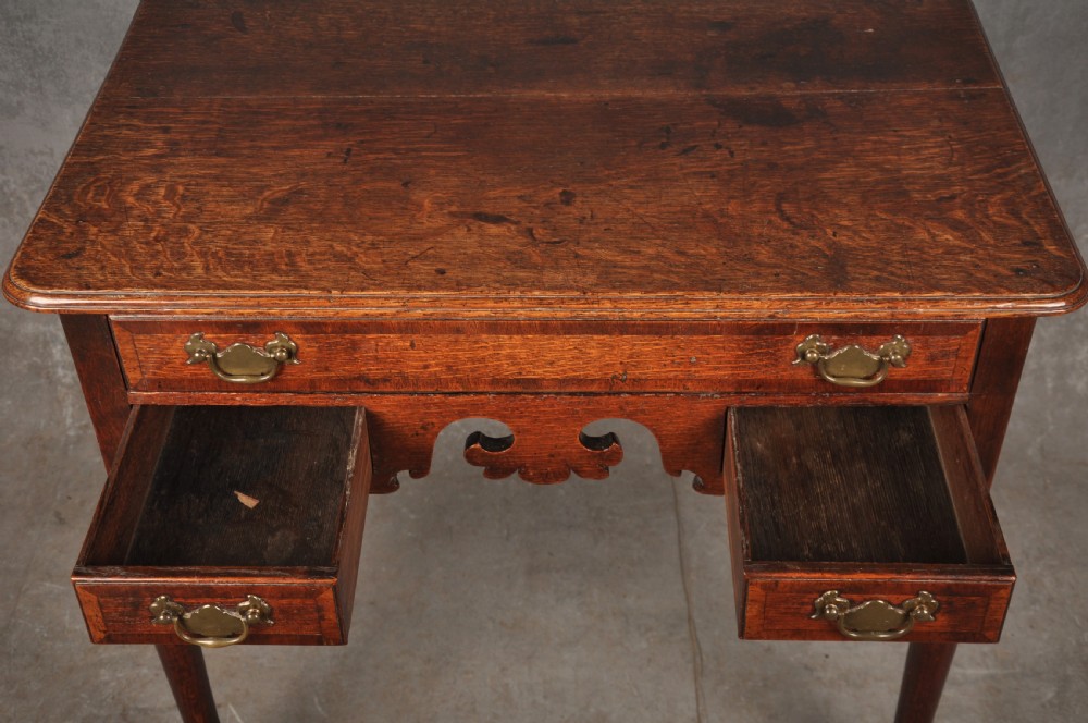 Early 18th Century Oak Lowboy View V
