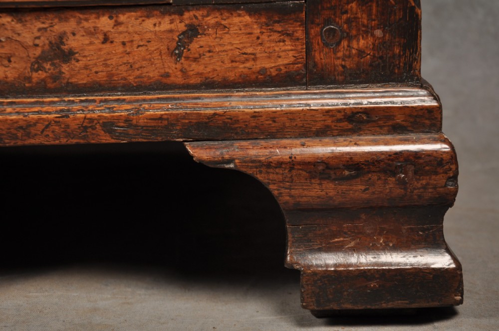 Mid 18th Century Oak Dresser Base View VI