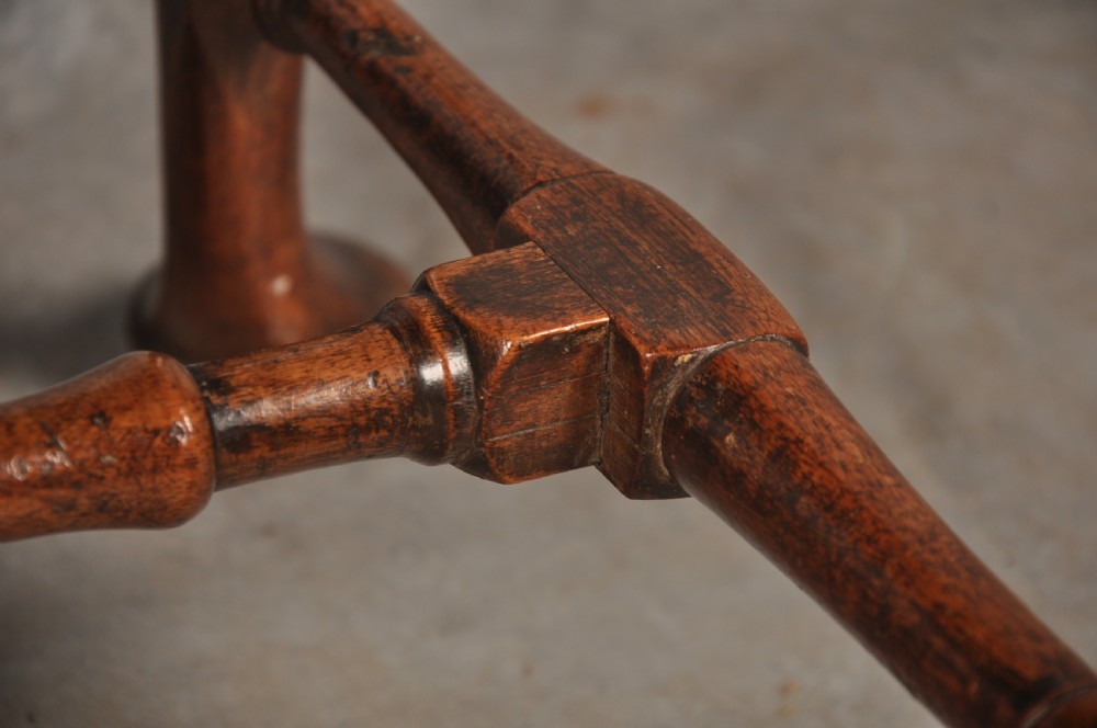Fine Early 18th Century Walnut Stool View VII