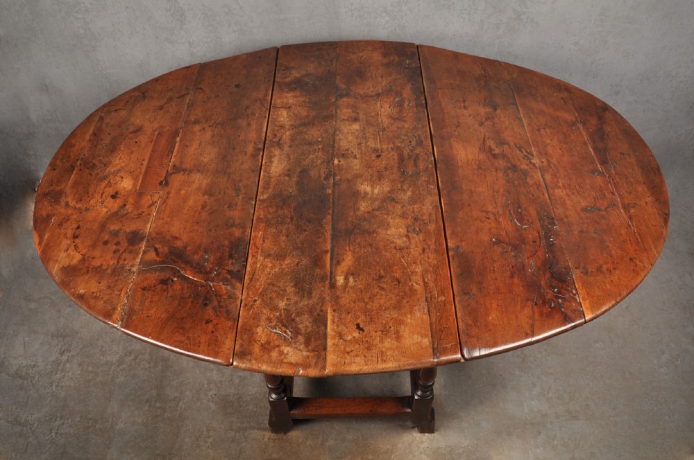 Rare 17th Century Yew Wood Gateleg Table  View II