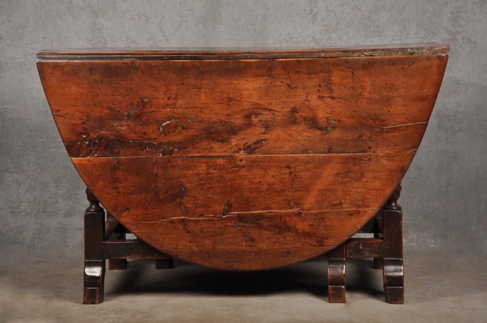 Rare 17th Century Yew Wood Gateleg Table  View III