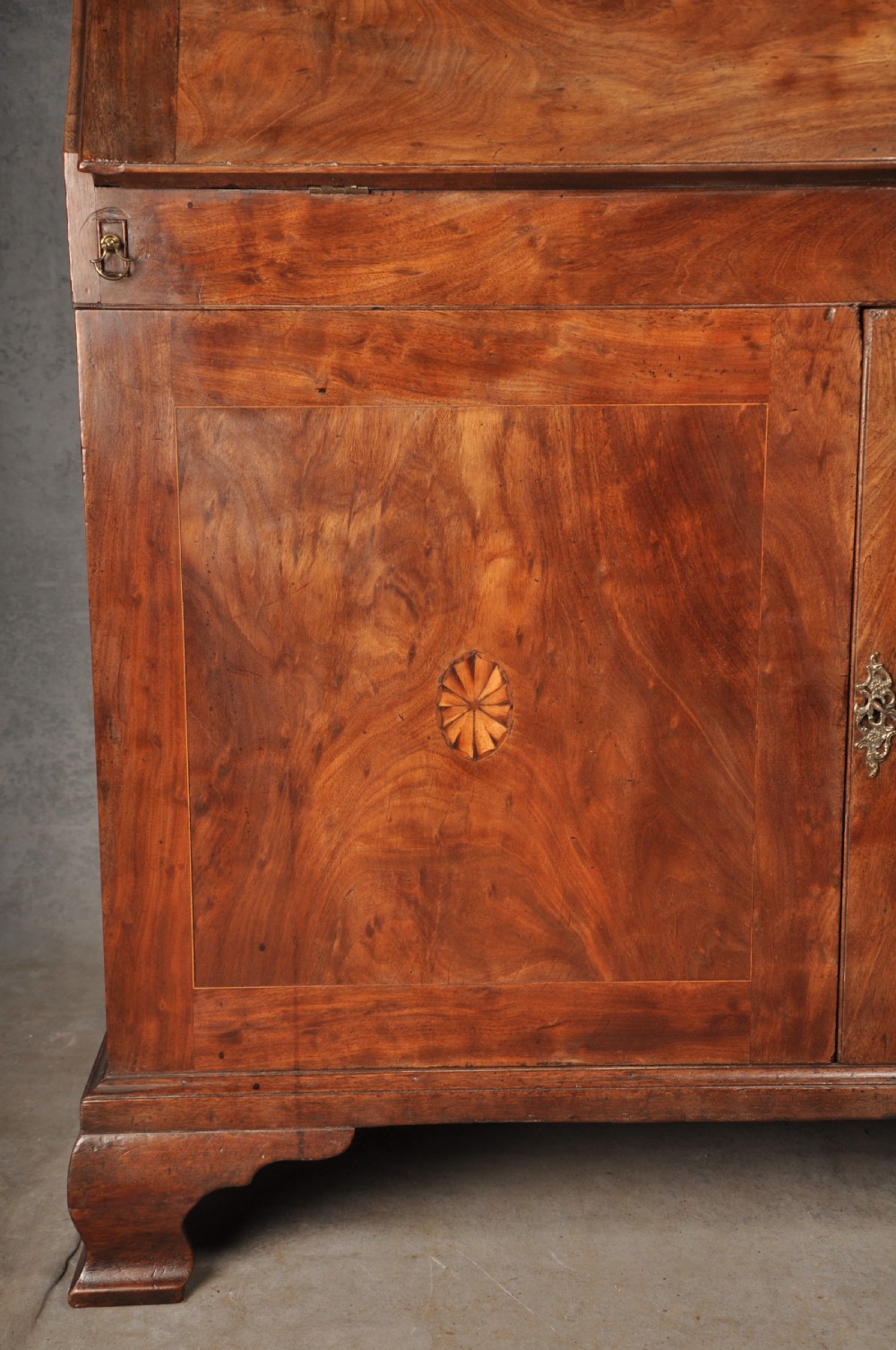 Fine 18th Century Mahogany Bureau Bookcase  View XIII