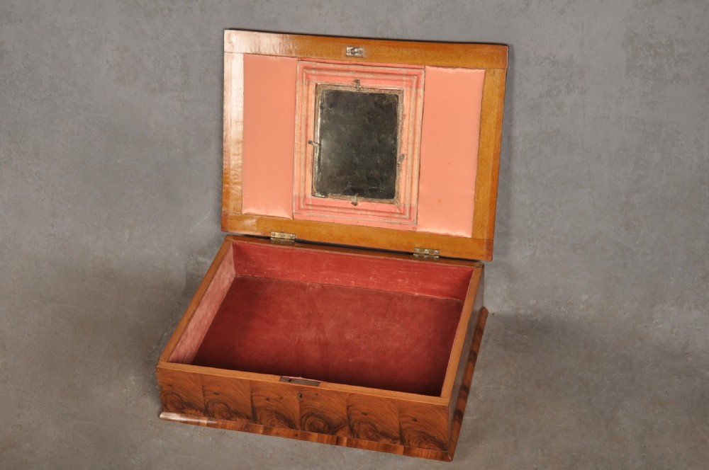 Fine 17th Century Olive Wood Lace Box View X