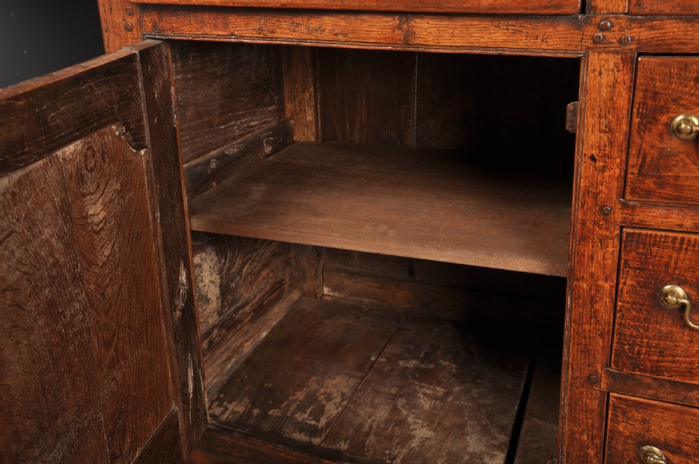 18th Century Welsh Oak Dresser  View VIII