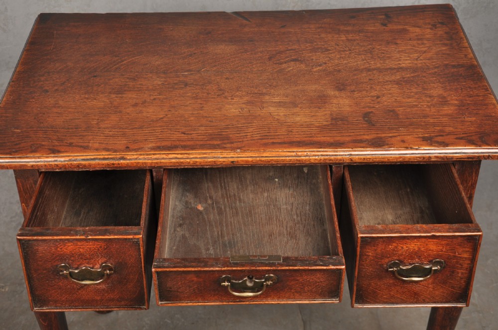Early 18th Century Oak Lowboy View VIII