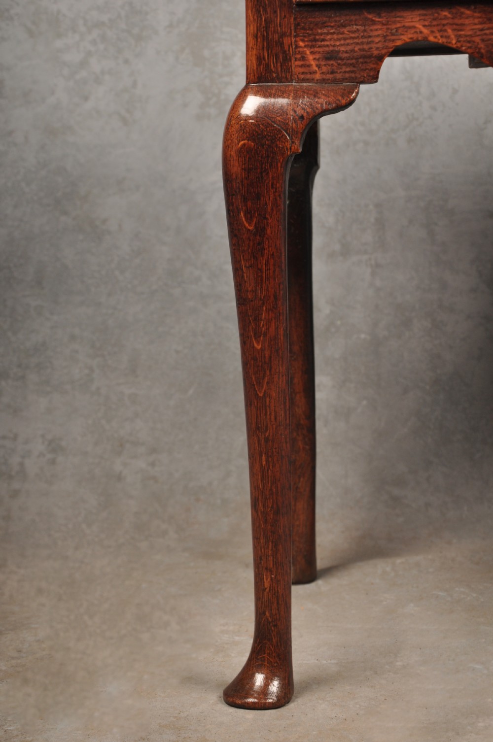 Early 18th Century Oak Lowboy View XIV