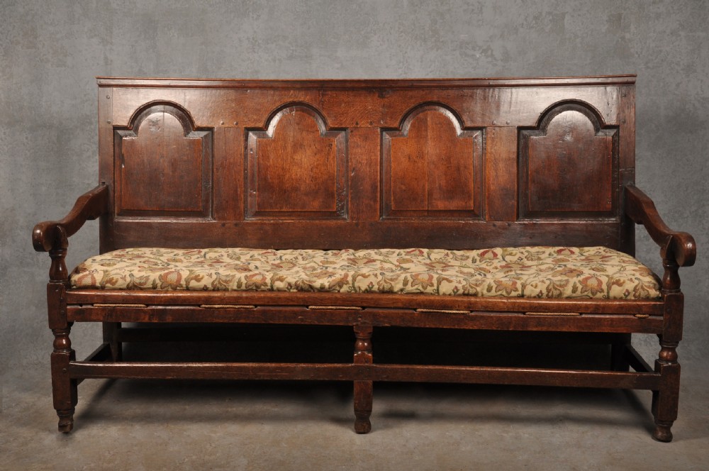 Rare Early 18th Century Oak Settle