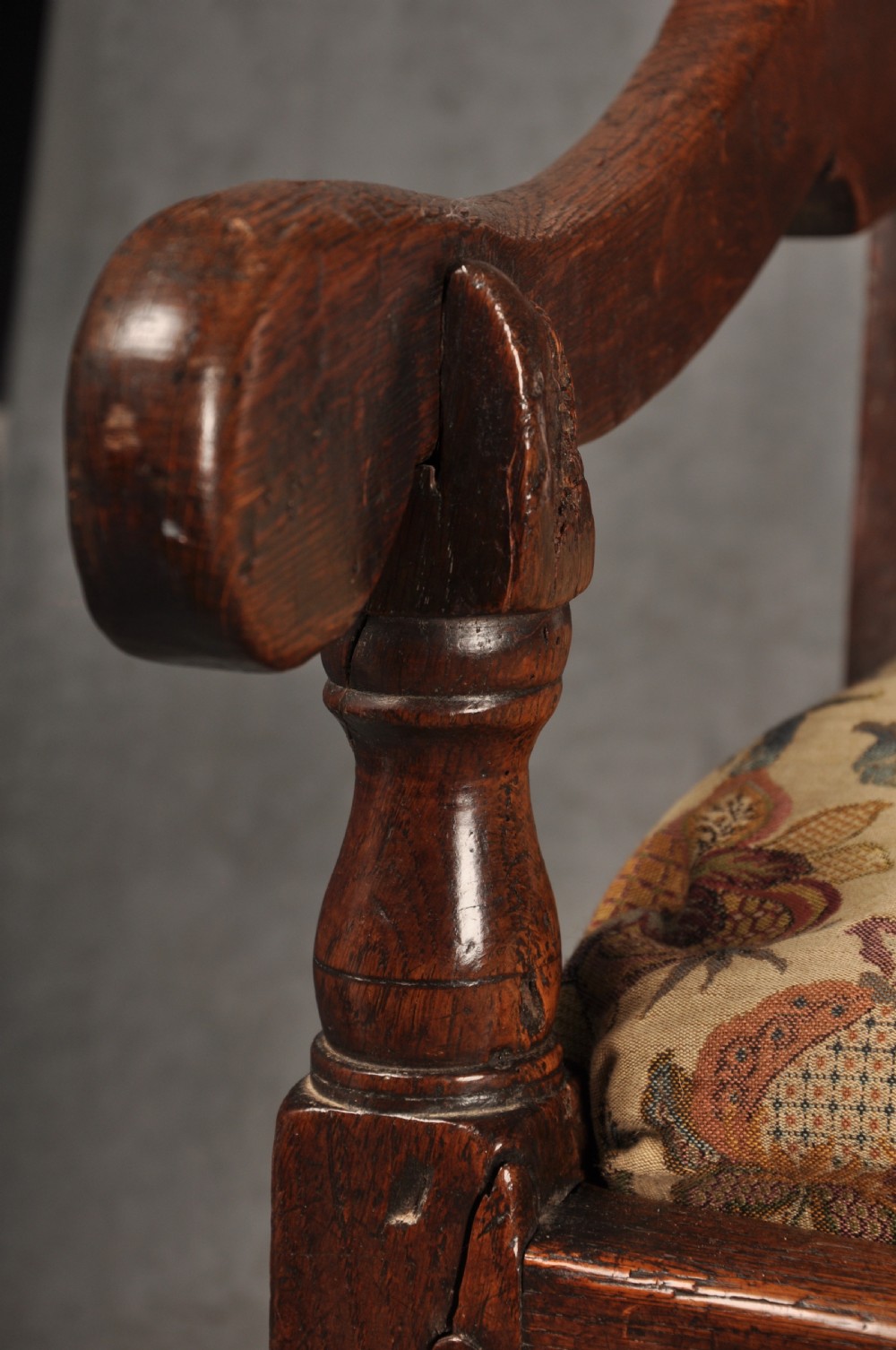 Rare Early 18th Century Oak Settle View XIII