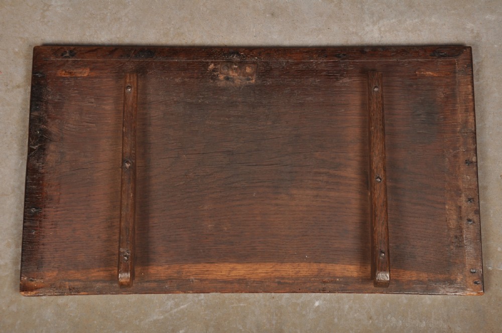 Small 18th Century Welsh Oak Coffer Bach View XII