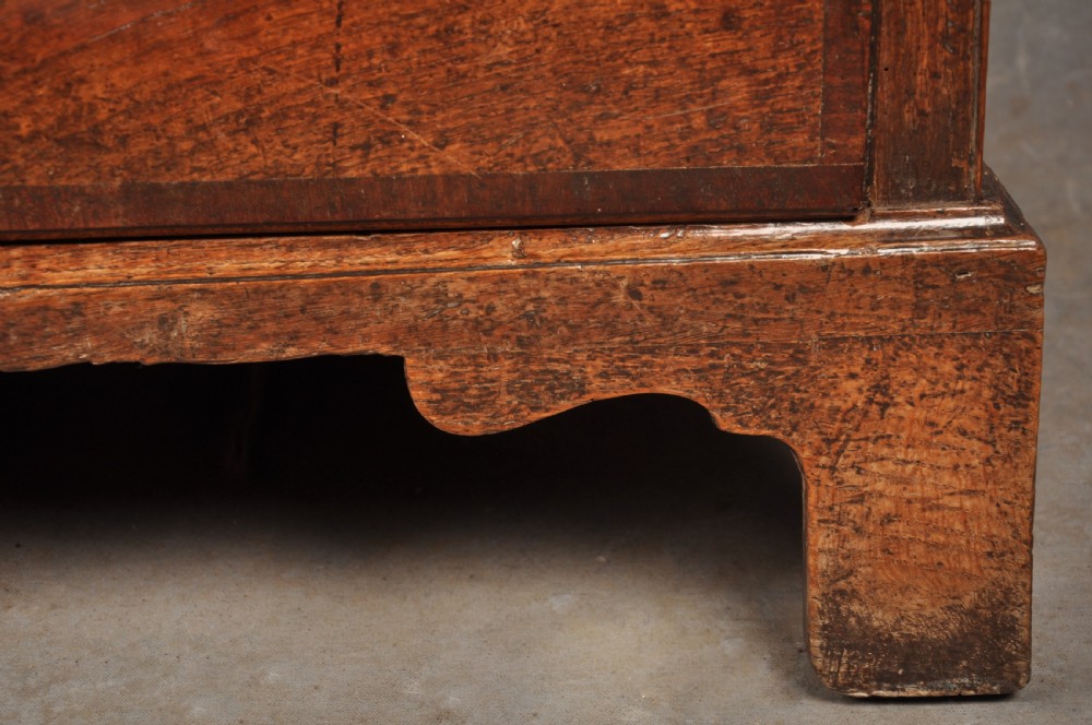 18th Century Oak Chest Of Drawers View IV