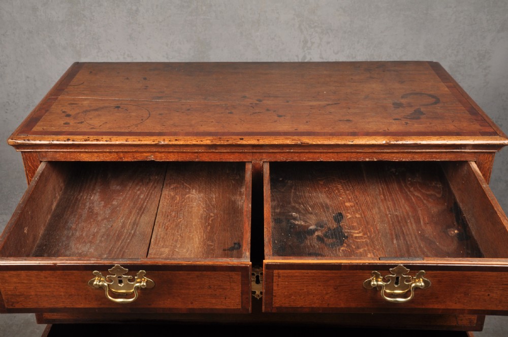18th Century Oak Chest Of Drawers View VII