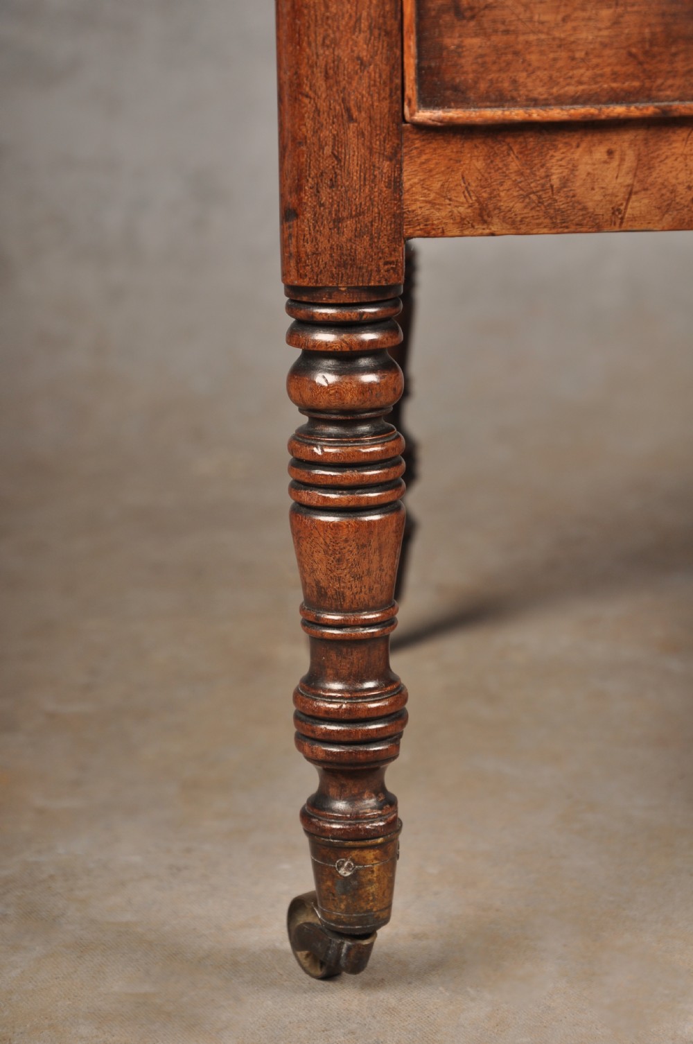 Regency Mahogany Canterbury  View X