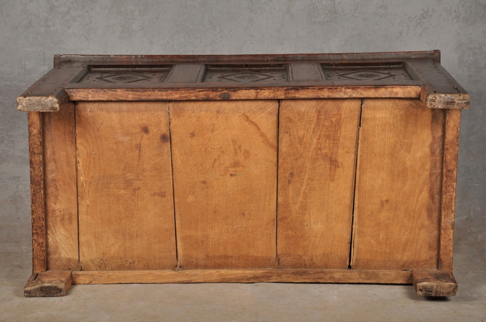 Small 17th Century Yorkshire Coffer View X