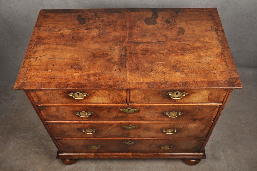 Fine 17th Century Walnut Chest Of Drawers View II