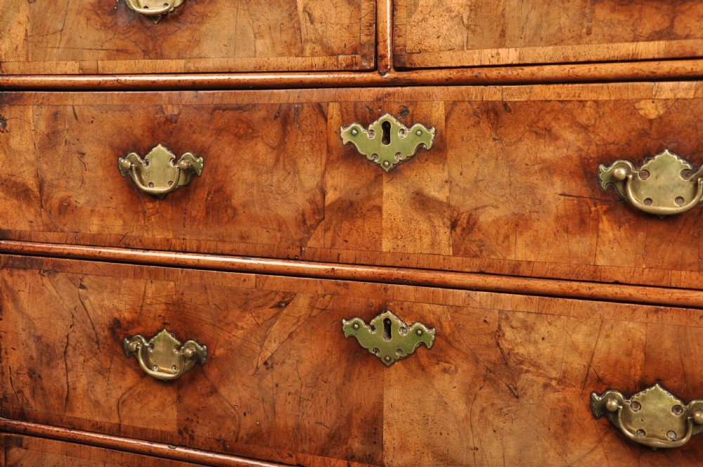 Fine 17th Century Walnut Chest Of Drawers View XIV