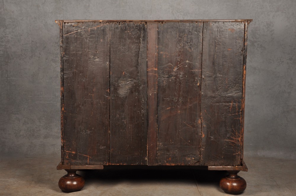 Fine 17th Century Walnut Chest Of Drawers View XV