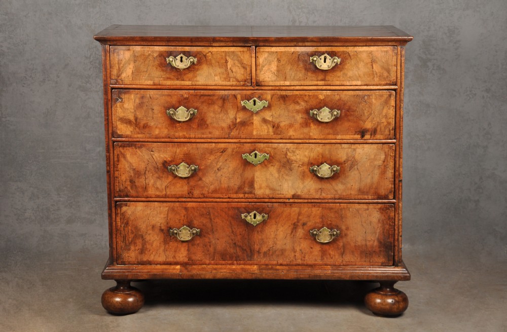Fine 17th Century Walnut Chest Of Drawers