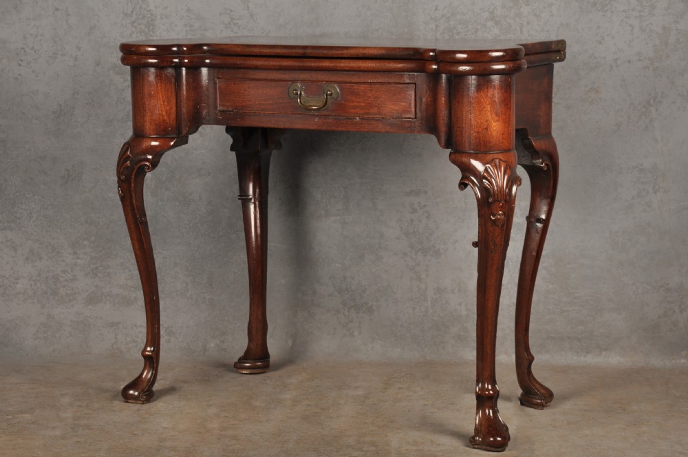 Fine 18th Century Irish Mahogany Tea Table