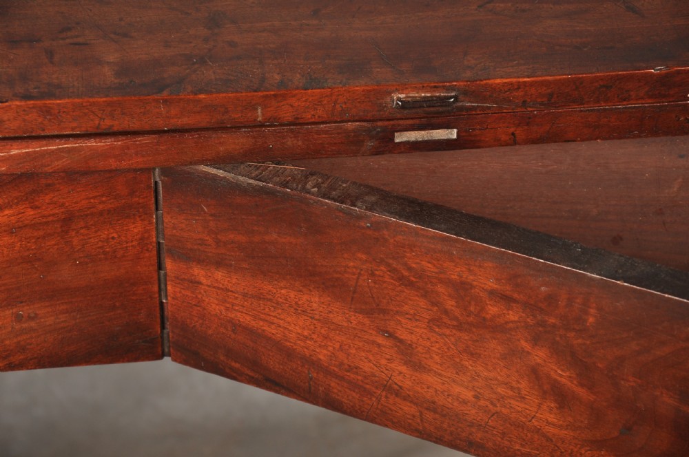 Fine 18th Century Irish Mahogany Tea Table View X