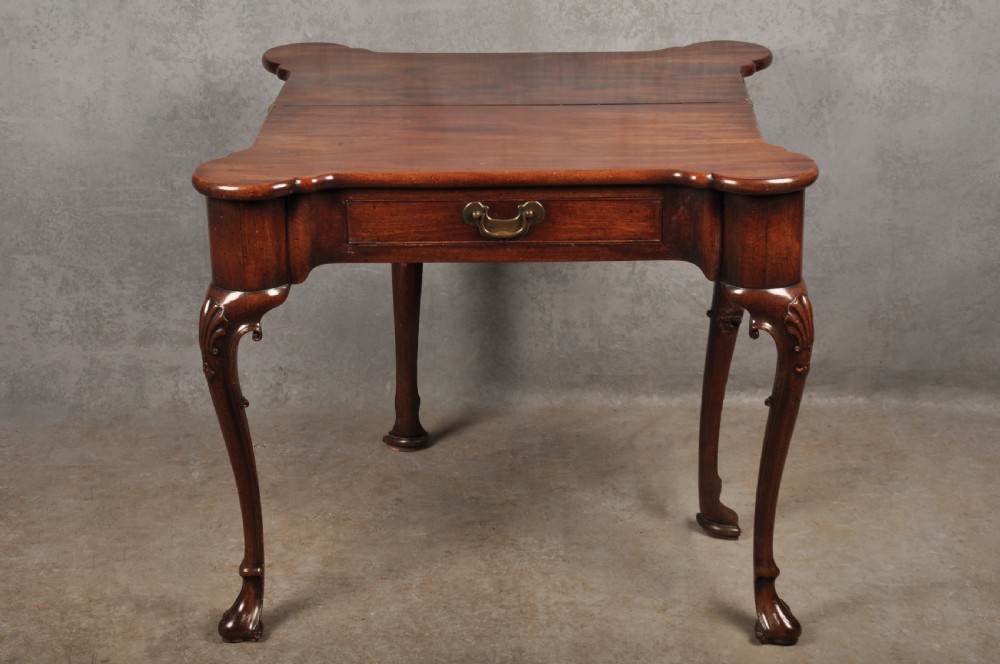 Fine 18th Century Irish Mahogany Tea Table View XI