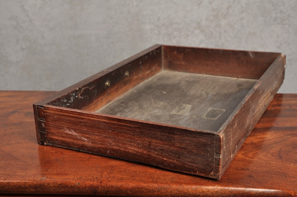 Fine 18th Century Irish Mahogany Tea Table View XIV