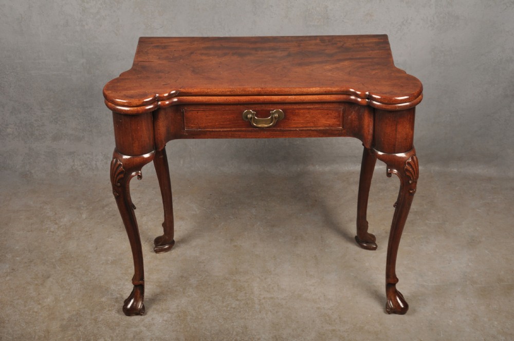 Fine 18th Century Irish Mahogany Tea Table View XVII