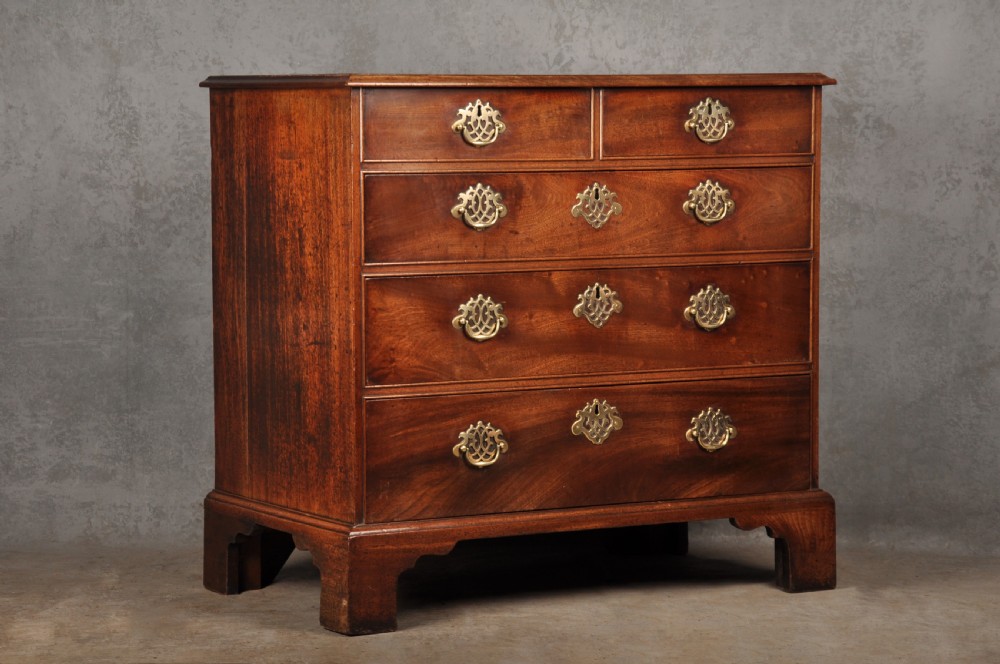 Small 18th Century Mahogany Chest Of Drawers View XI