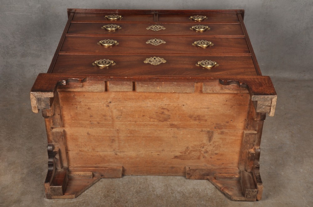 Small 18th Century Mahogany Chest Of Drawers View XIII