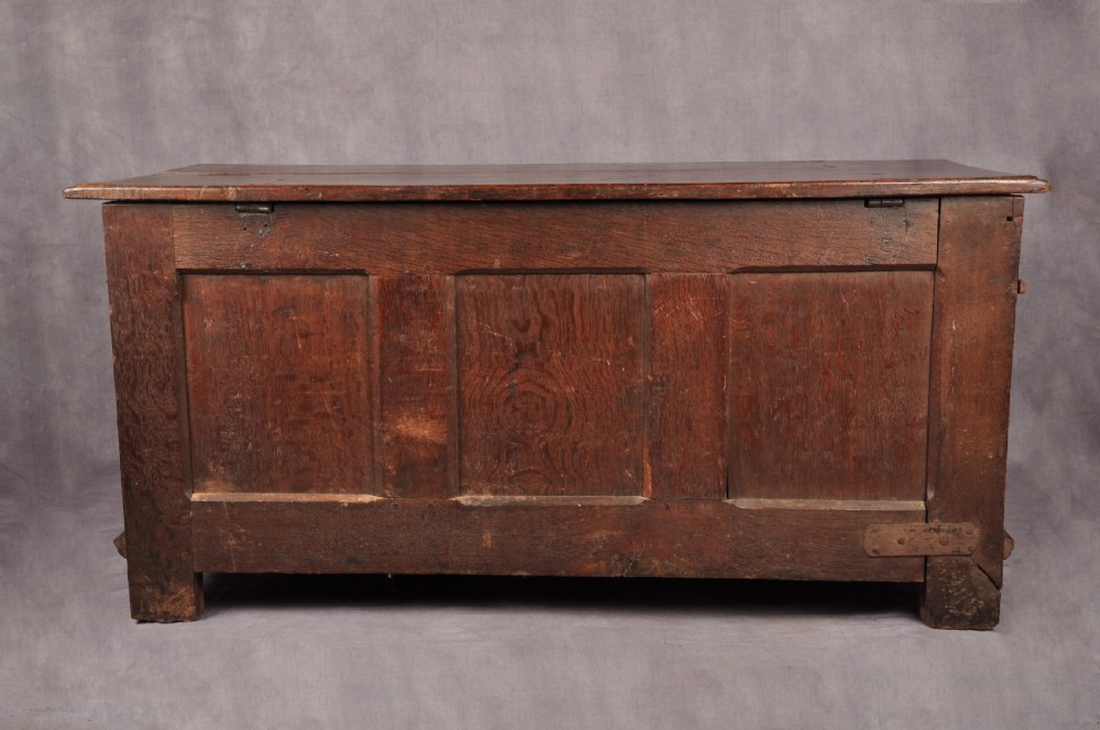Elizabethan I Oak Coffer   View XV