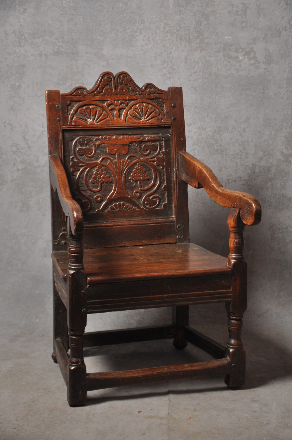 Oak wainscot chair