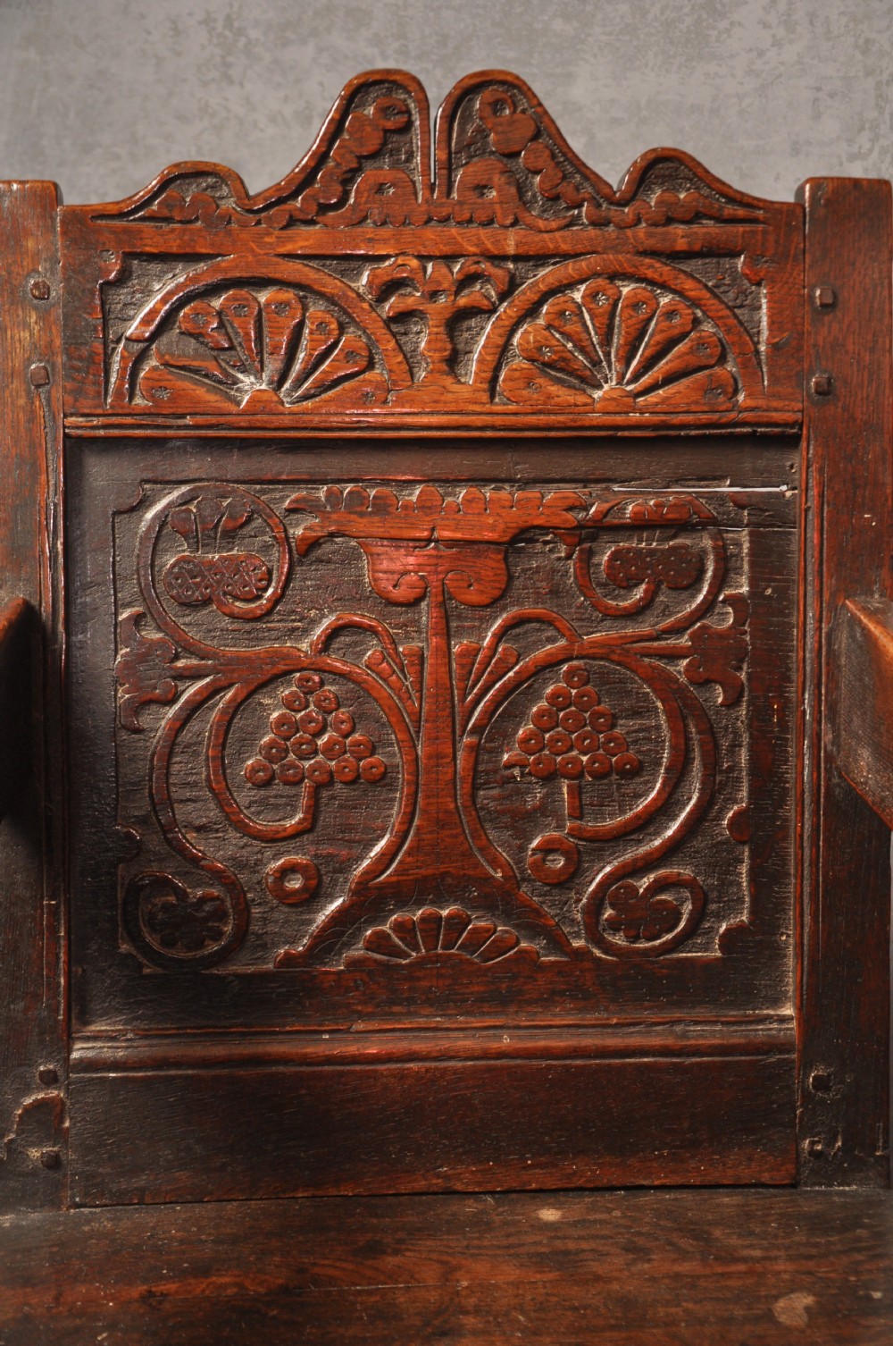 Oak wainscot chair View II
